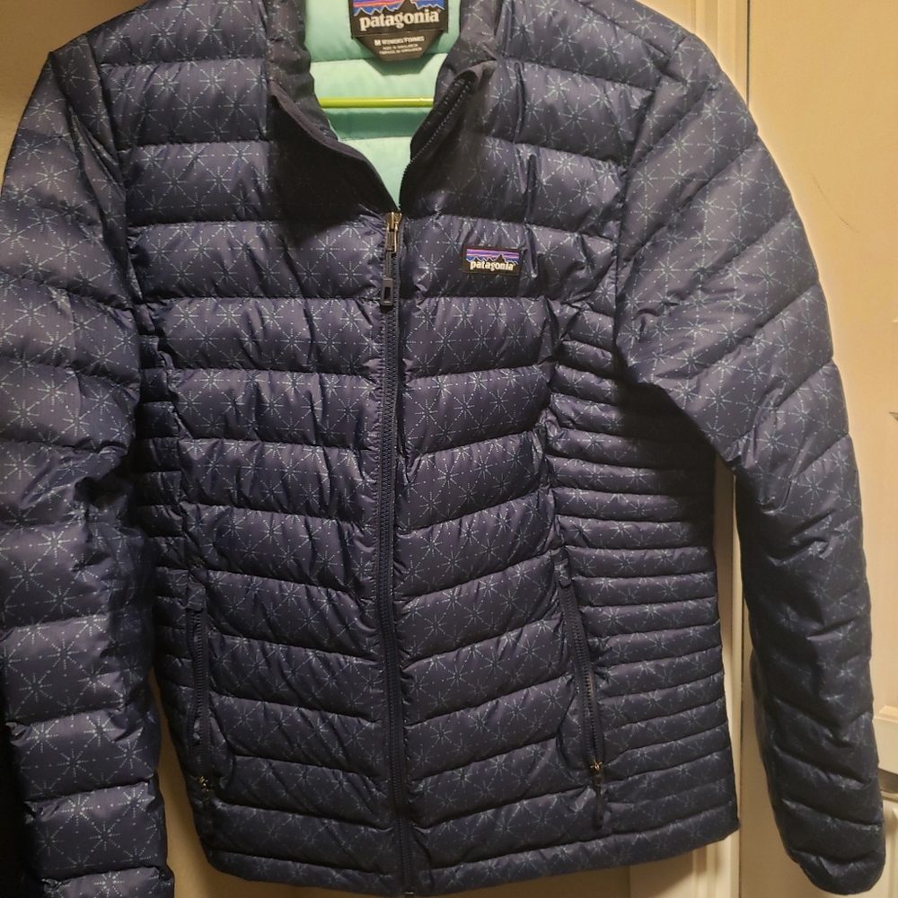 Patagonia down sweater, size M